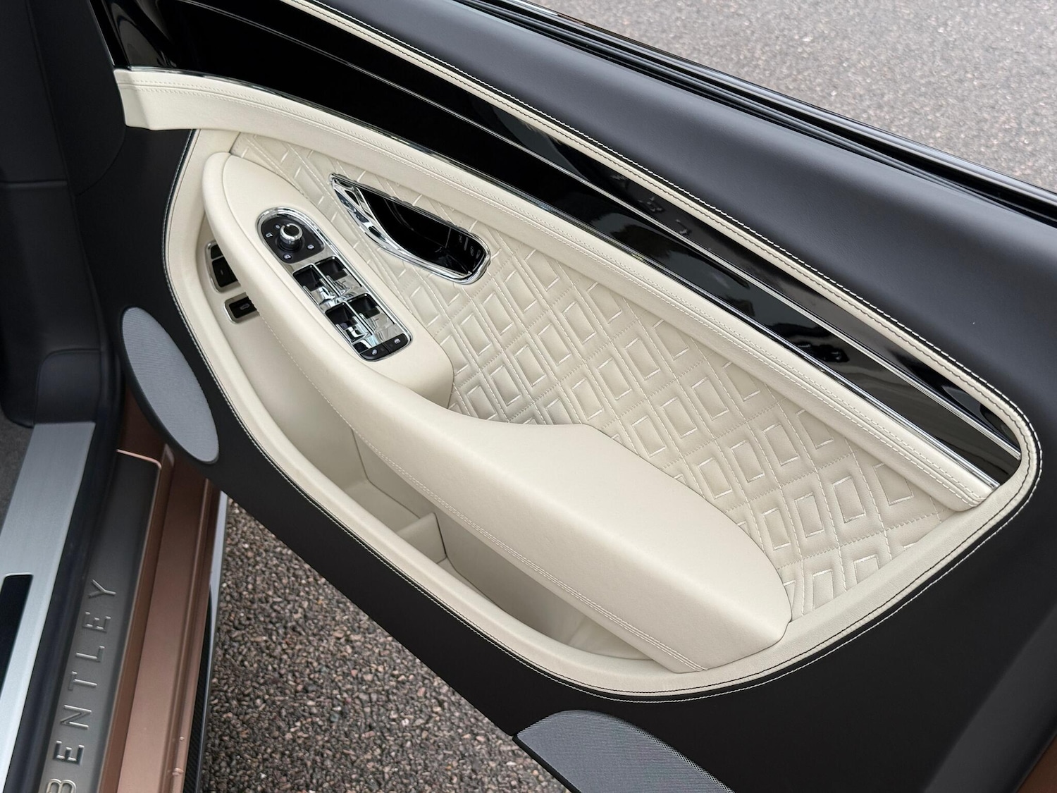 Used Bentley Continental 2022 for sale - 76936488: Photo 12