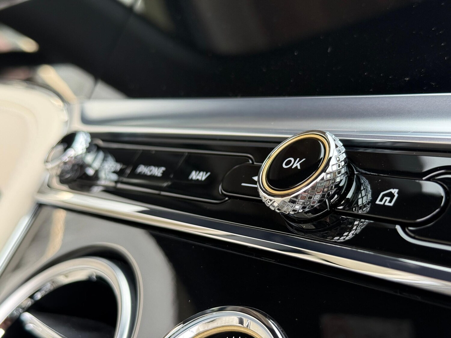 Used Bentley Continental 2022 for sale - 76936488: Photo 35