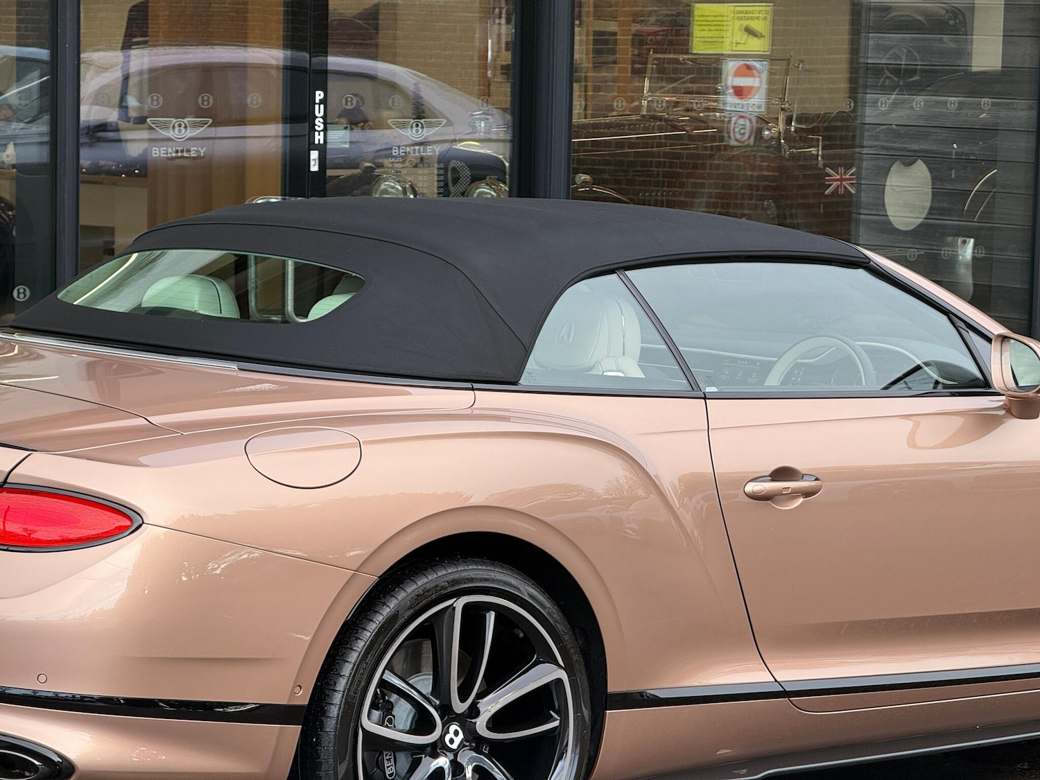 Used Bentley Continental 2022 for sale - 76936488: Photo 43