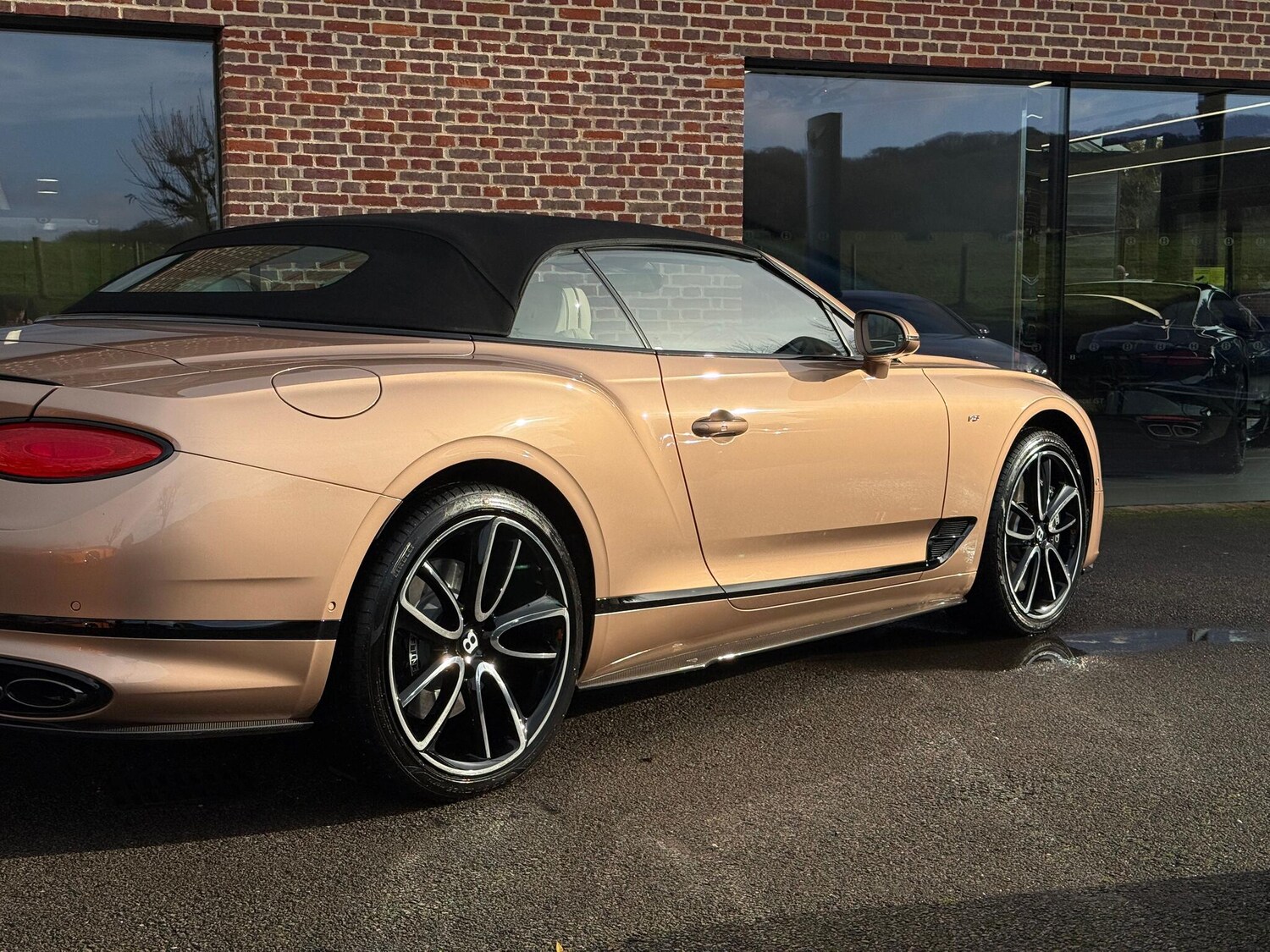 Used Bentley Continental 2022 for sale - 76936488: Photo 52