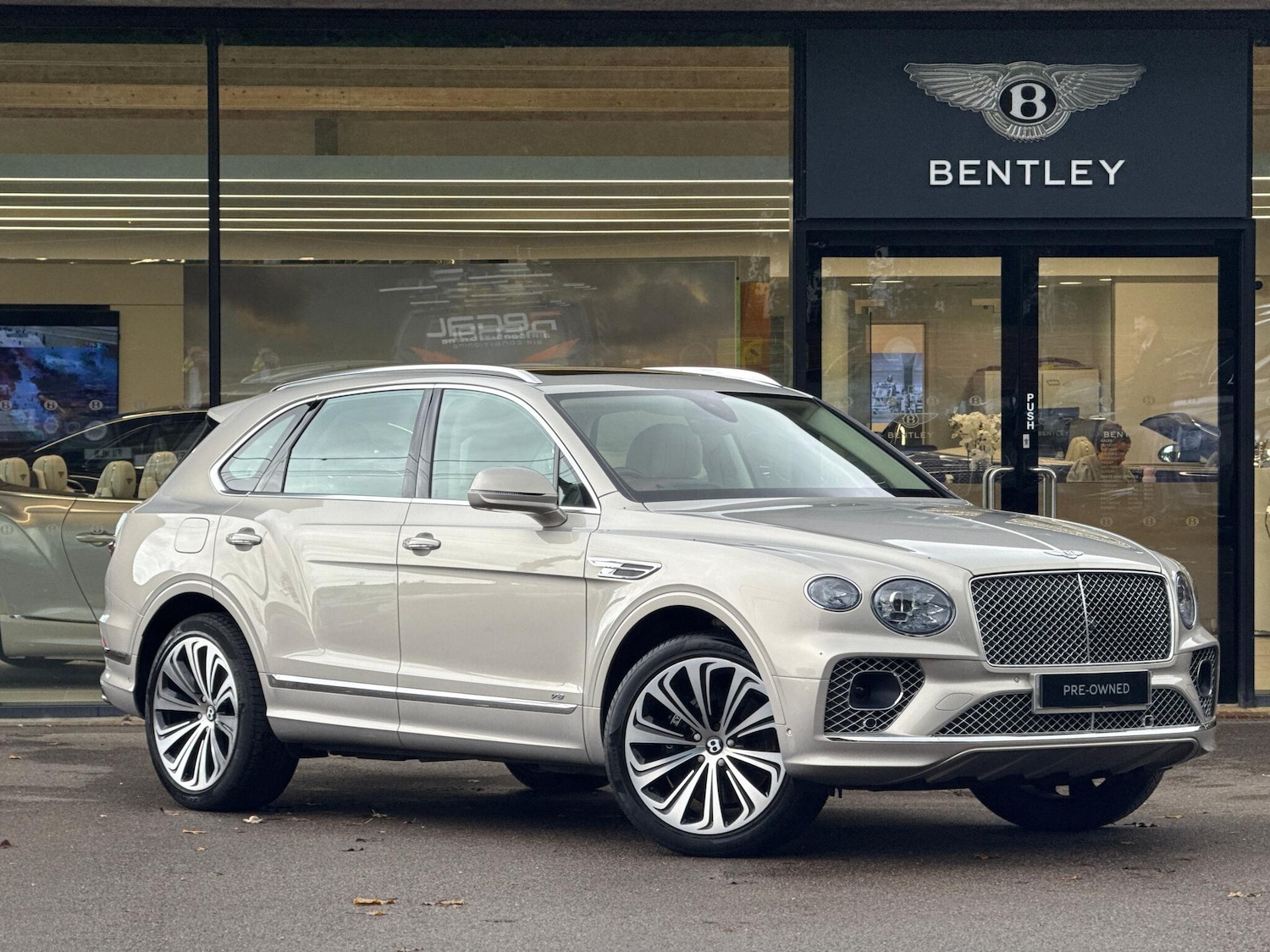 Used Bentley Bentayga 2021 for sale - 76499977: Photo 1
