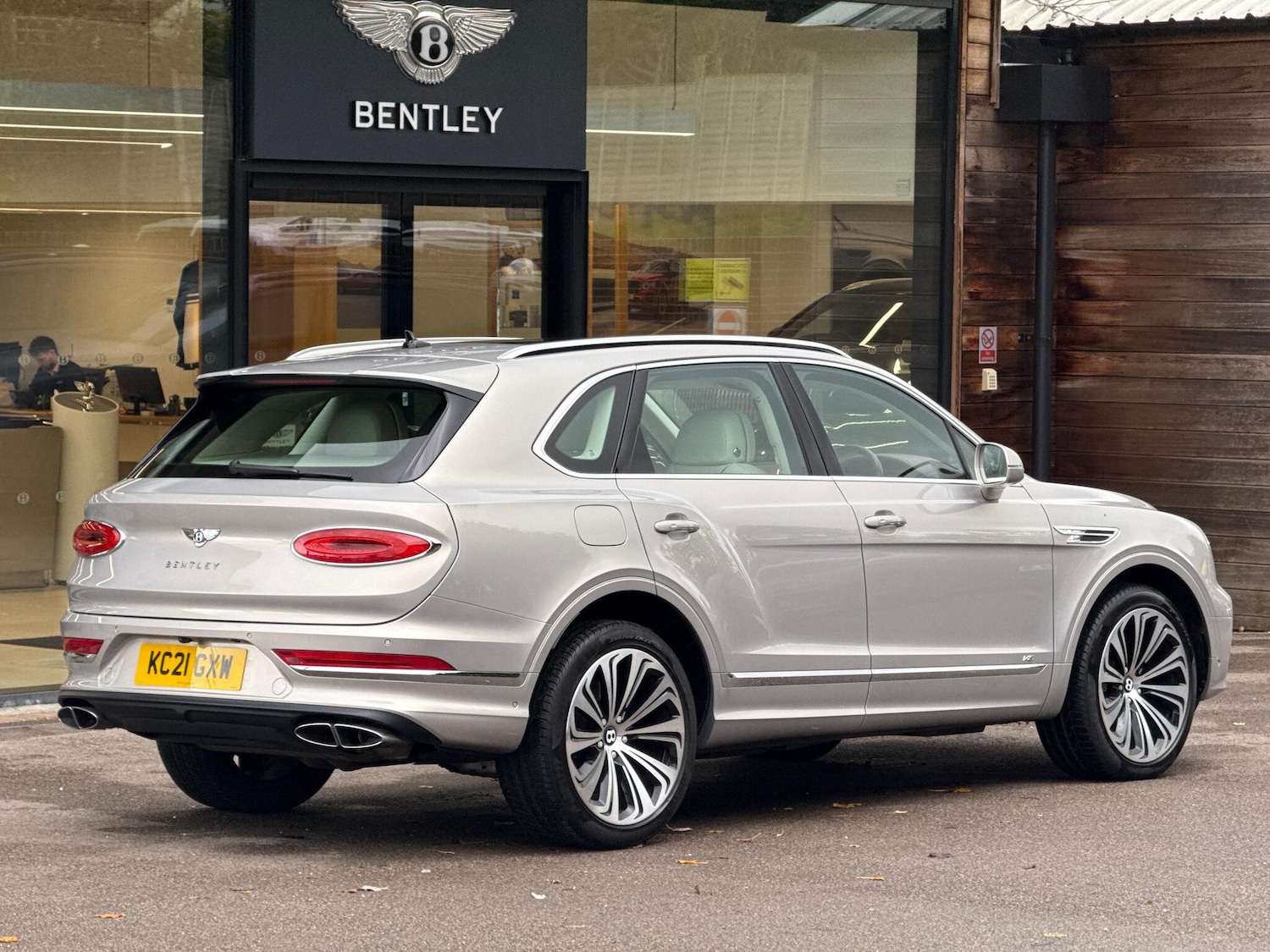 Used Bentley Bentayga 2021 for sale - 76499977: Photo 10