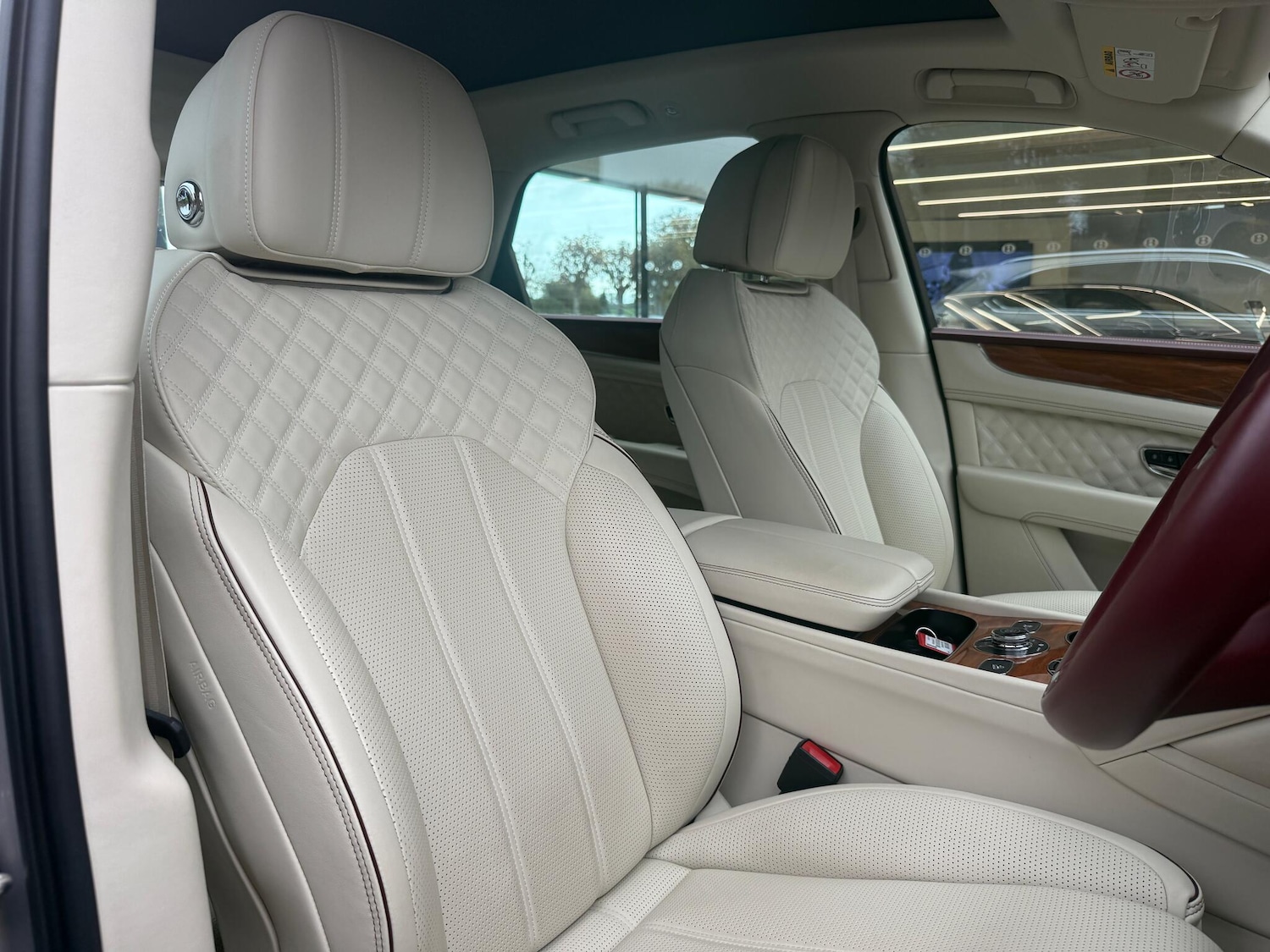 Used Bentley Bentayga 2021 for sale - 76499977: Photo 11