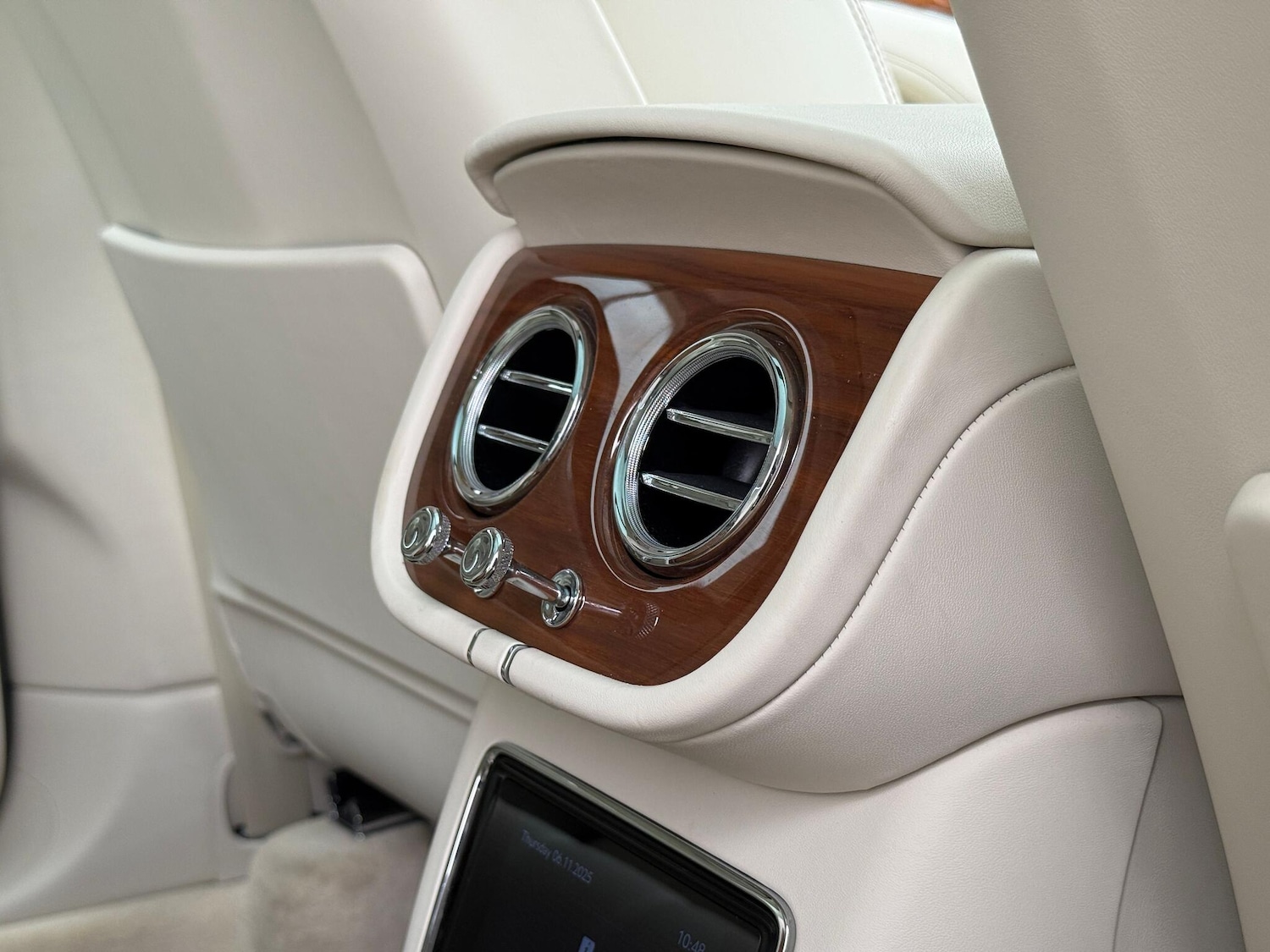 Used Bentley Bentayga 2021 for sale - 76499977: Photo 23