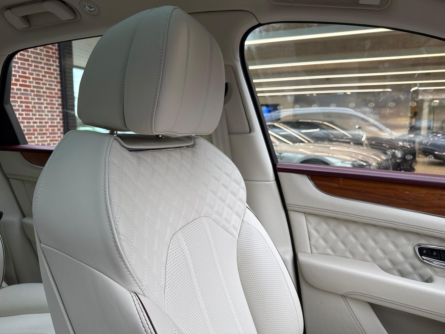 Used Bentley Bentayga 2021 for sale - 76499977: Photo 35