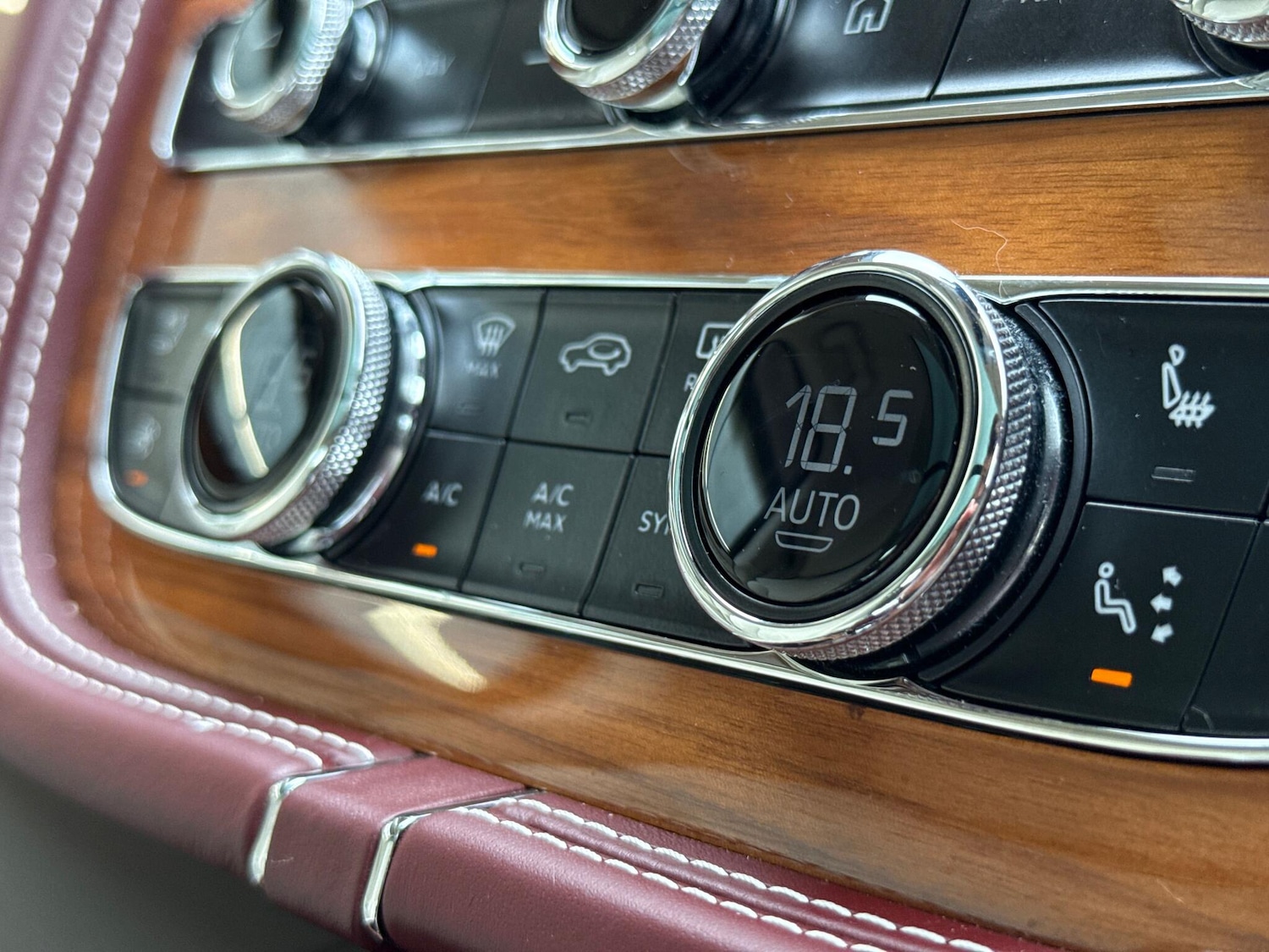 Used Bentley Bentayga 2021 for sale - 76499977: Photo 38