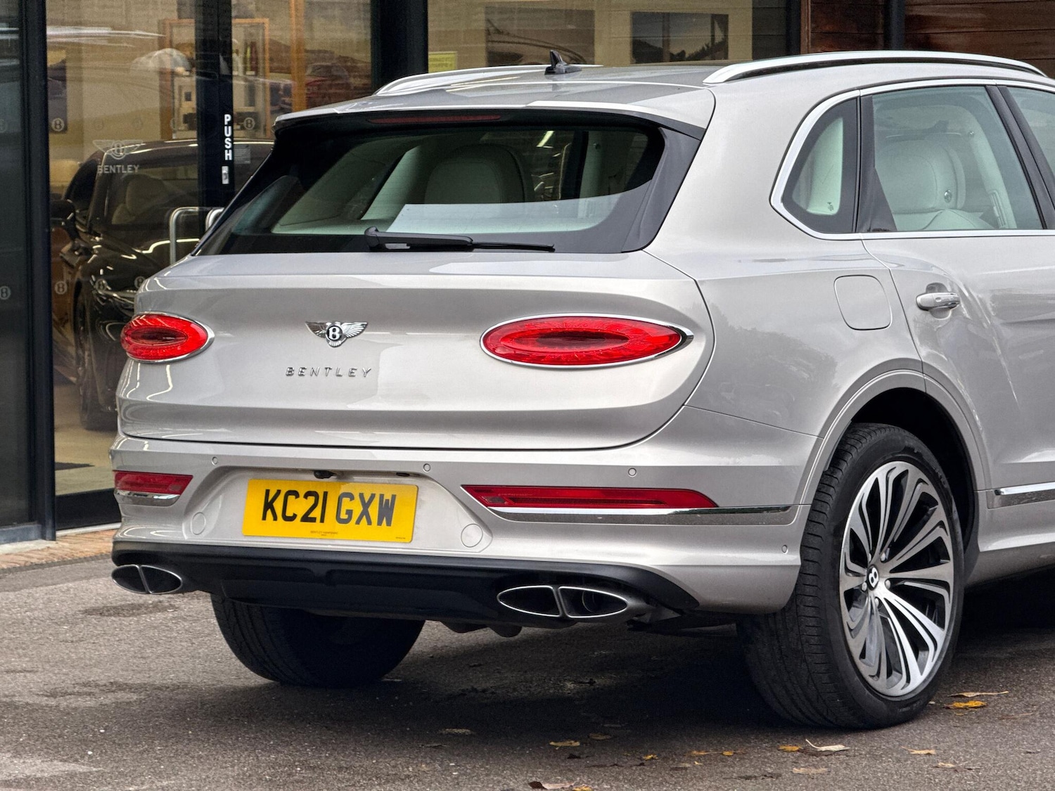 Used Bentley Bentayga 2021 for sale - 76499977: Photo 52