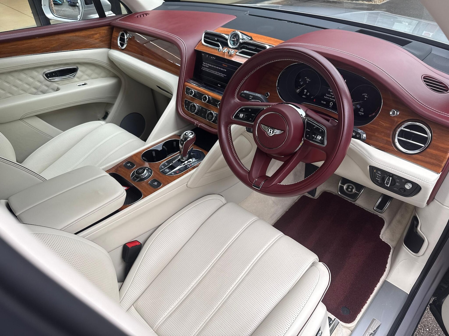 Used Bentley Bentayga 2021 for sale - 76499977: Photo 8