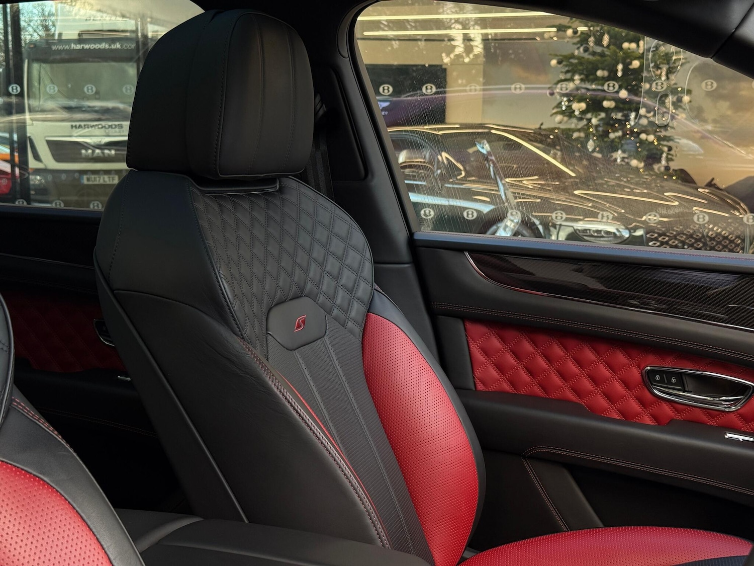 Used Bentley Bentayga 2021 for sale - 76936498: Photo 17