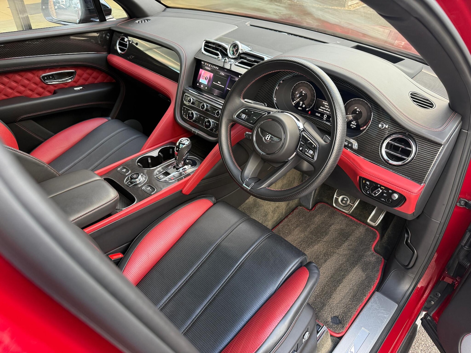 Used Bentley Bentayga 2021 for sale - 76936498: Photo 2