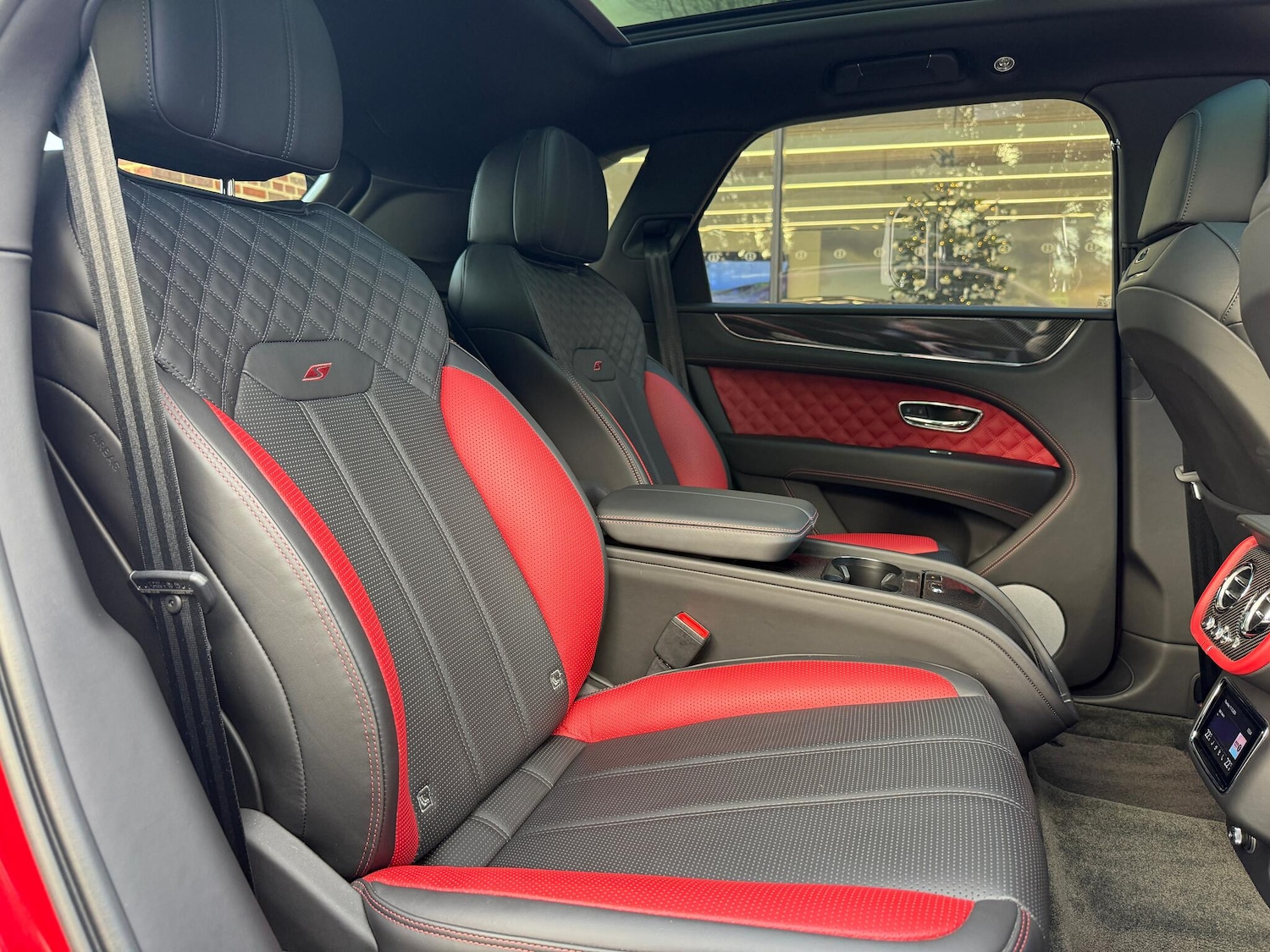 Used Bentley Bentayga 2021 for sale - 76936498: Photo 21