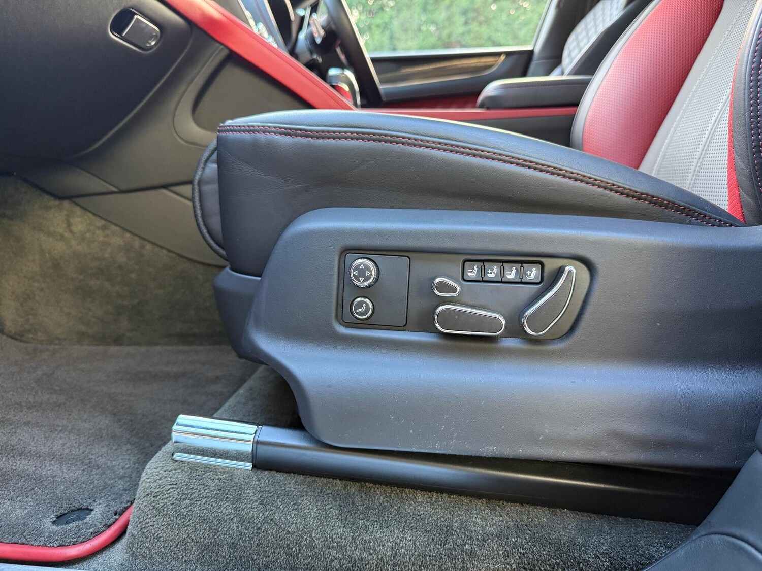 Used Bentley Bentayga 2021 for sale - 76936498: Photo 41