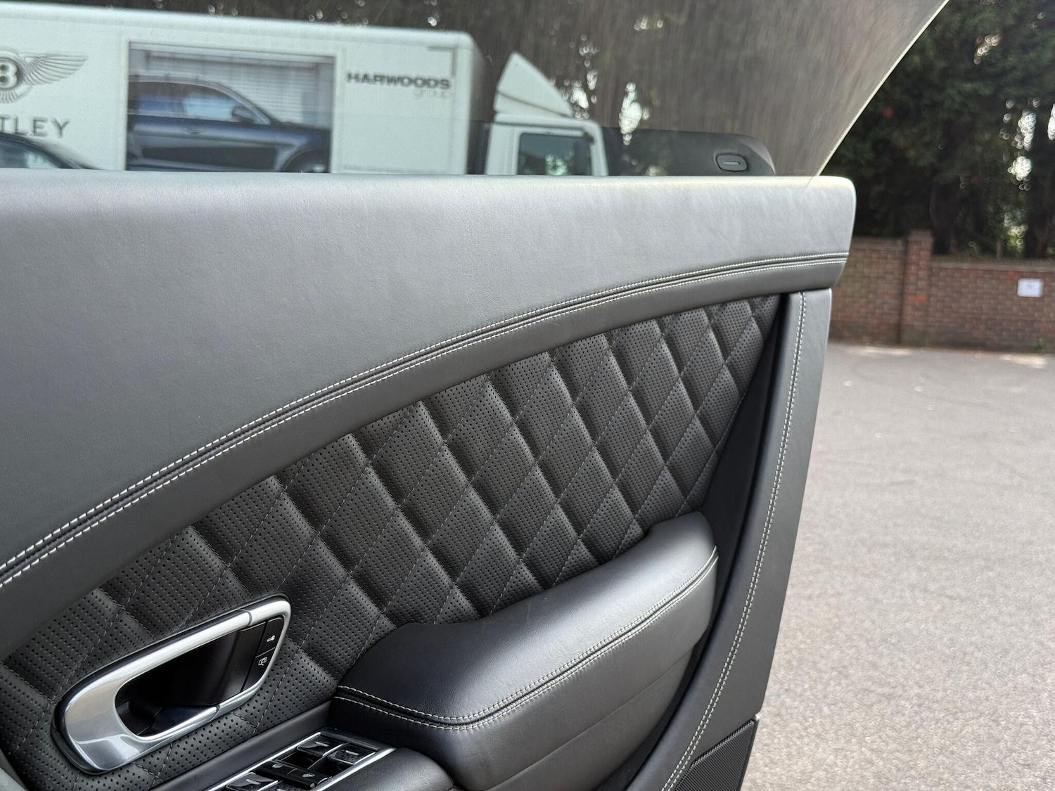 Used Bentley Continental 2016 for sale - 76865960: Photo 14