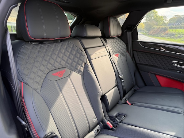 Used Bentley Bentayga 2025 for sale - 76294778: Photo 31