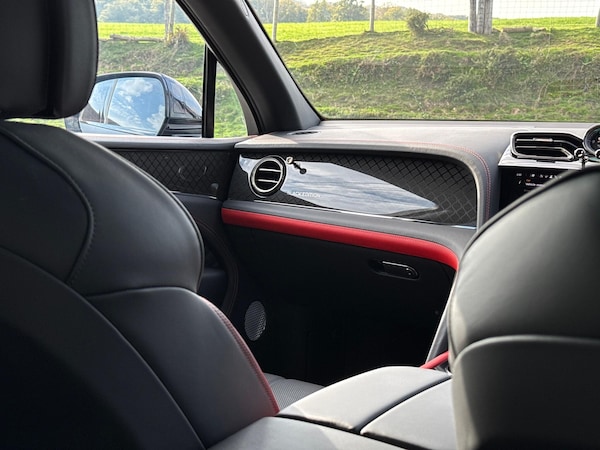 Used Bentley Bentayga 2025 for sale - 76294778: Photo 43