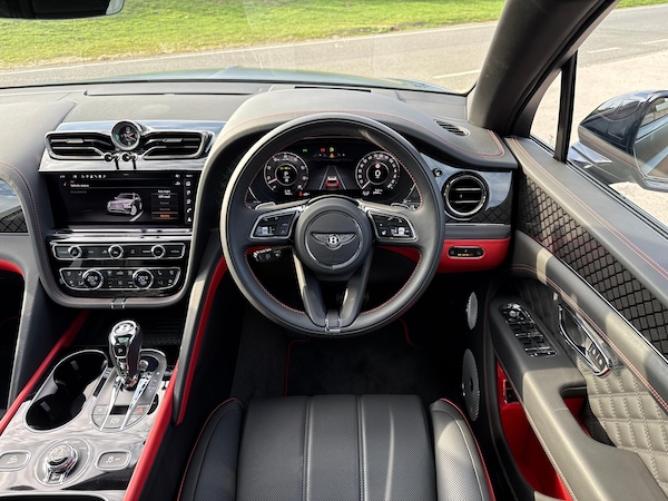 Used Bentley Bentayga 2025 for sale - 76294778: Photo 4