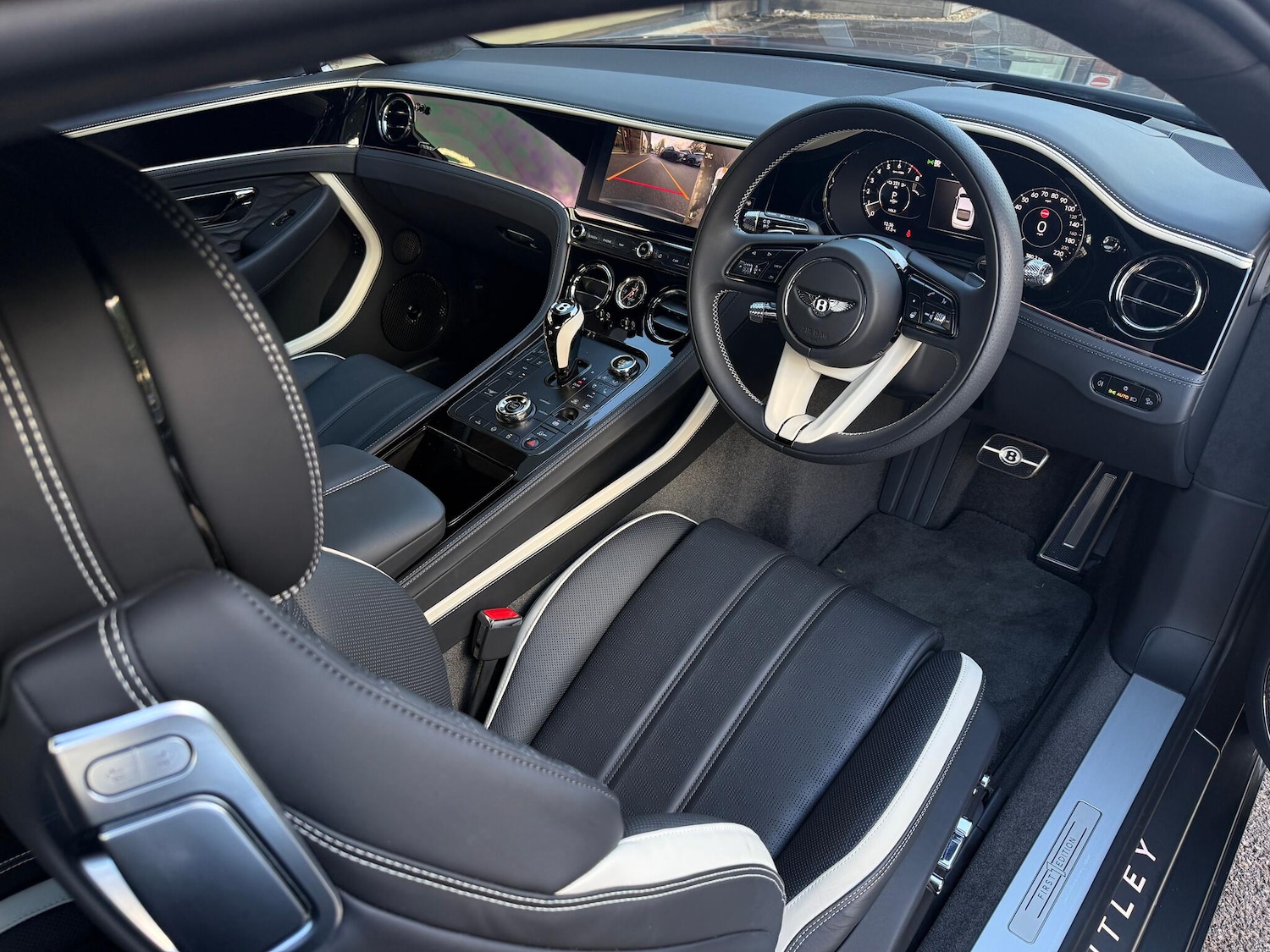 Used Bentley Continental 2025 for sale - 76522277: Photo 13