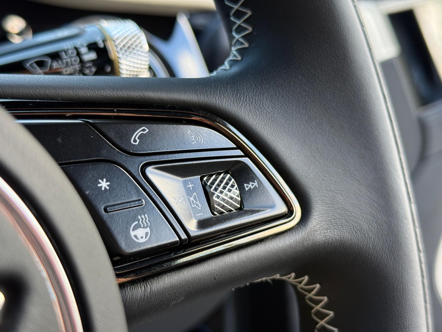 Used Bentley Continental 2025 for sale - 76522277: Photo 26