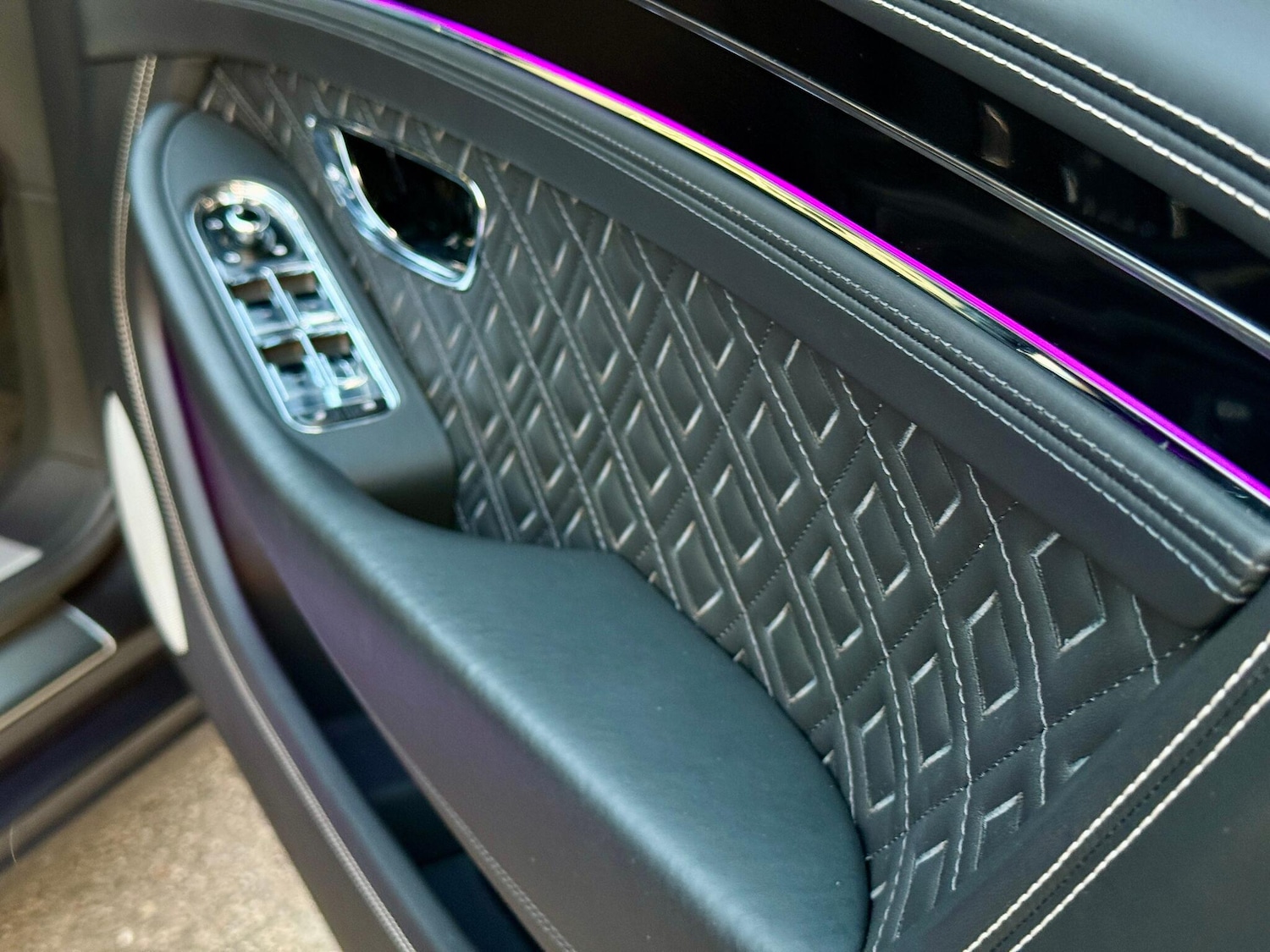 Used Bentley Continental 2020 for sale - 77066569: Photo 17