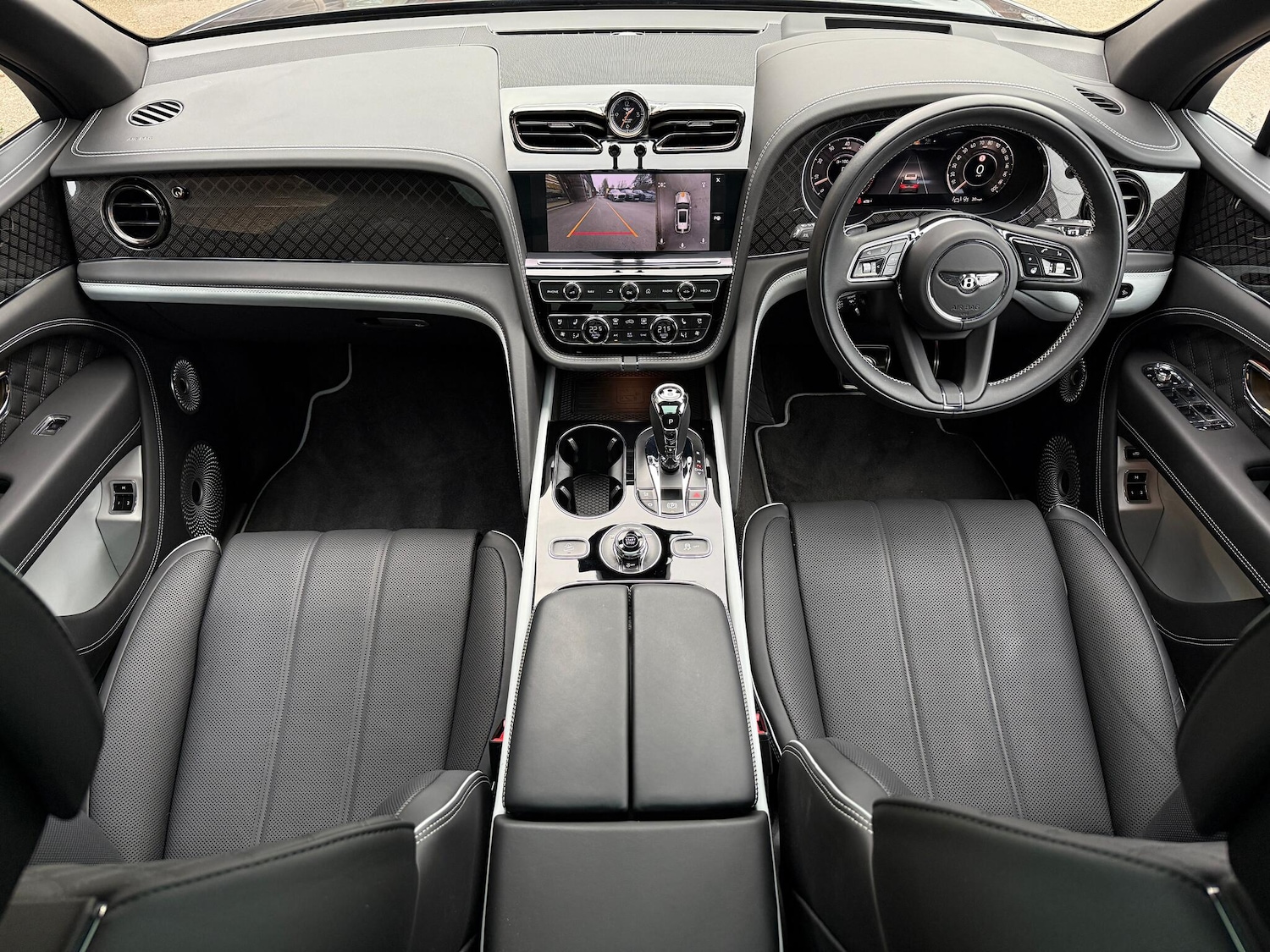 Used Bentley Bentayga 2025 for sale - 77156743: Photo 21