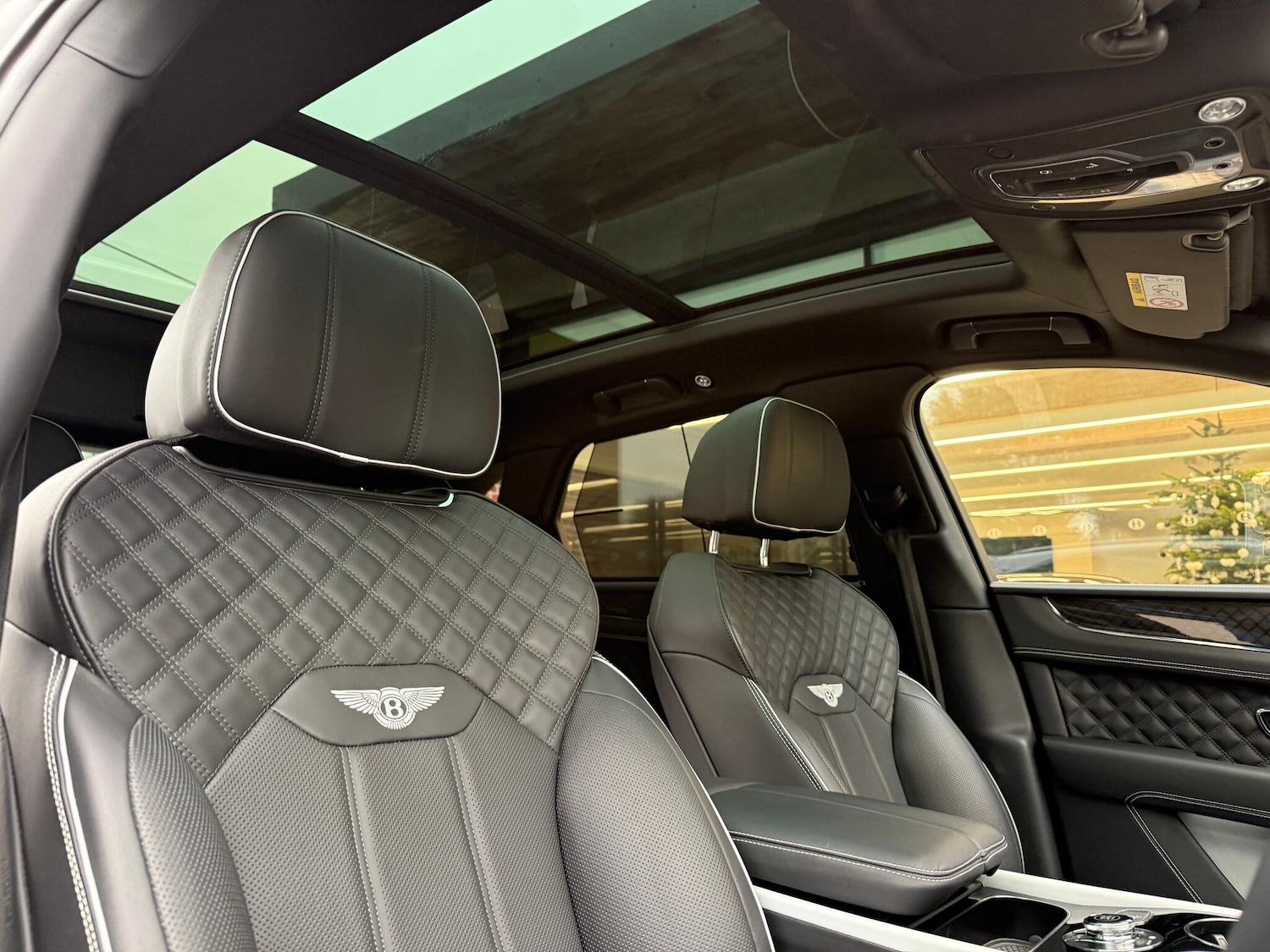 Used Bentley Bentayga 2025 for sale - 77156743: Photo 22