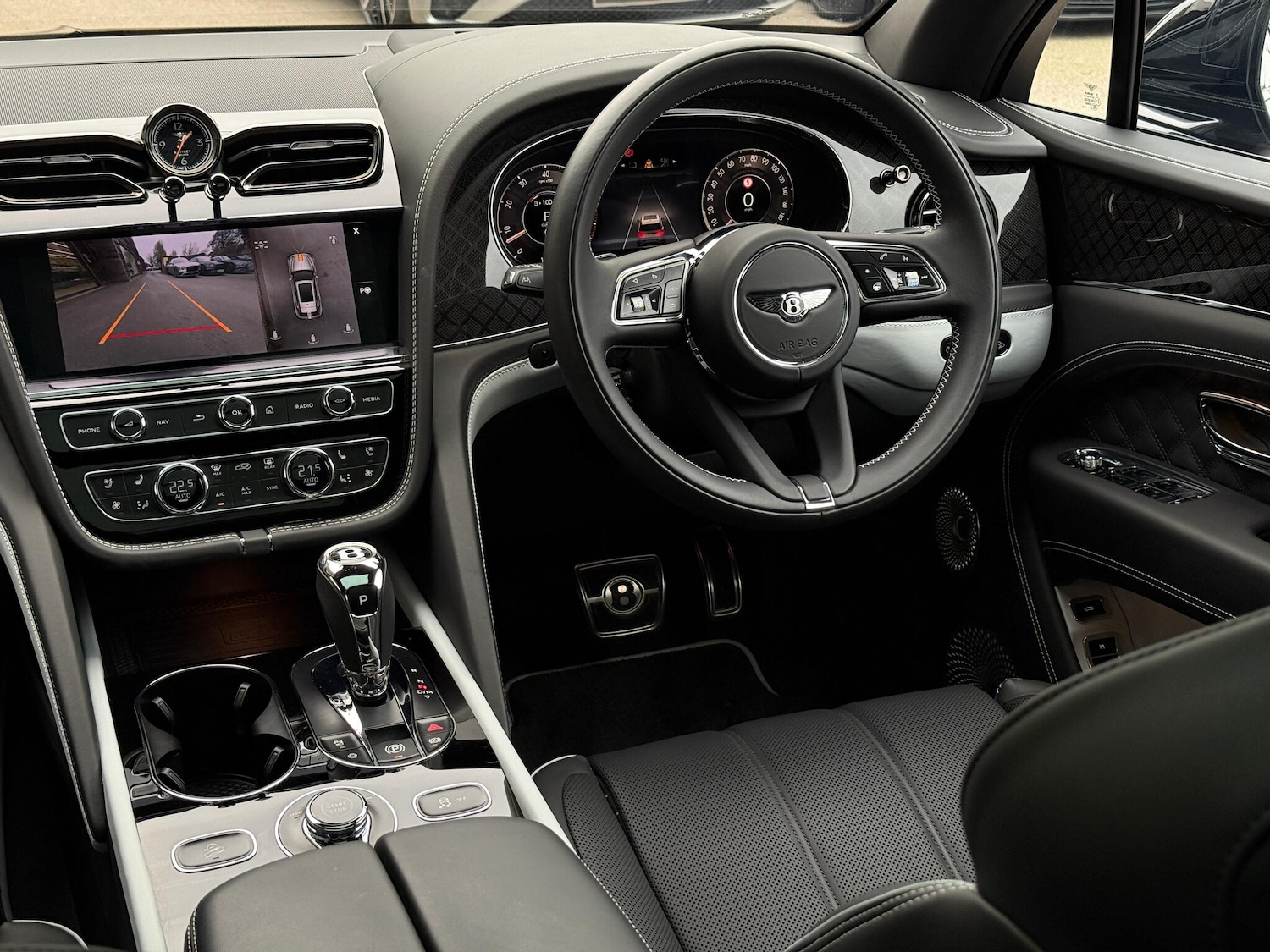 Used Bentley Bentayga 2025 for sale - 77156743: Photo 27