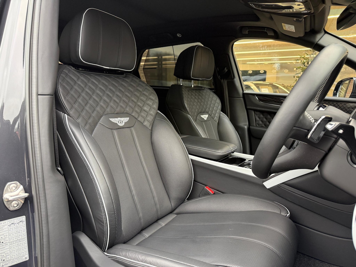 Used Bentley Bentayga 2025 for sale - 77156743: Photo 9