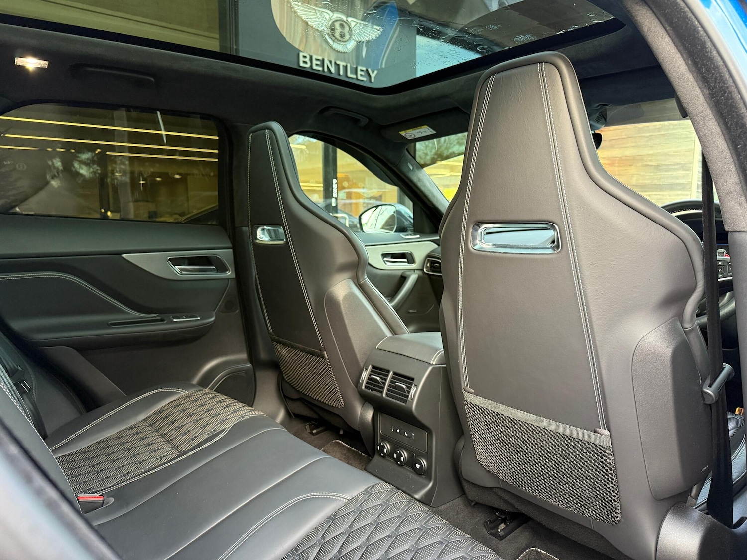 Used Jaguar F-Pace 2019 for sale - 76752927: Photo 20