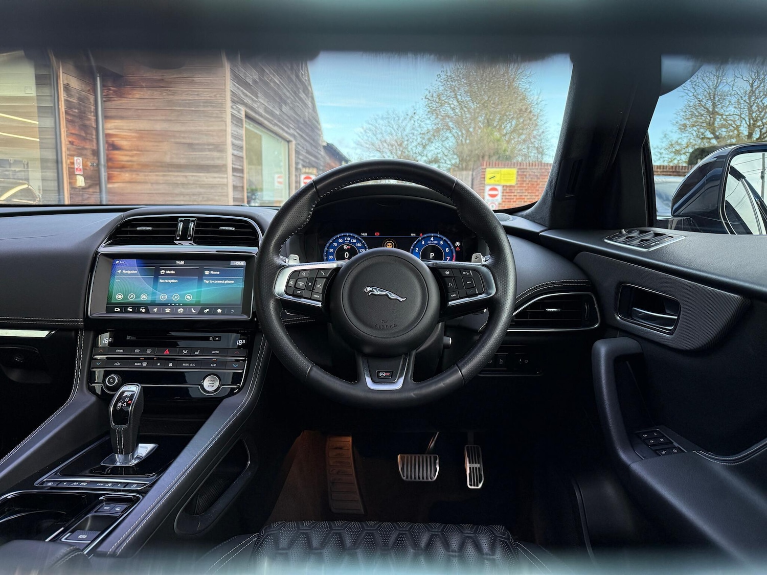 Used Jaguar F-Pace 2019 for sale - 76752927: Photo 21