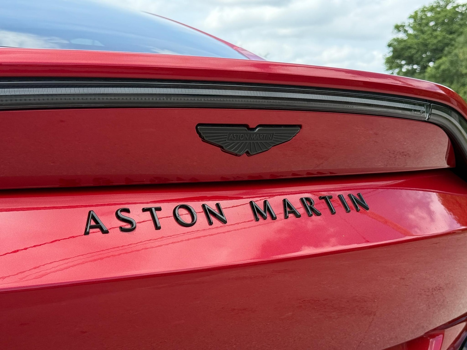 Used Aston Martin Vantage 2025 for sale - 76152230: Photo 13