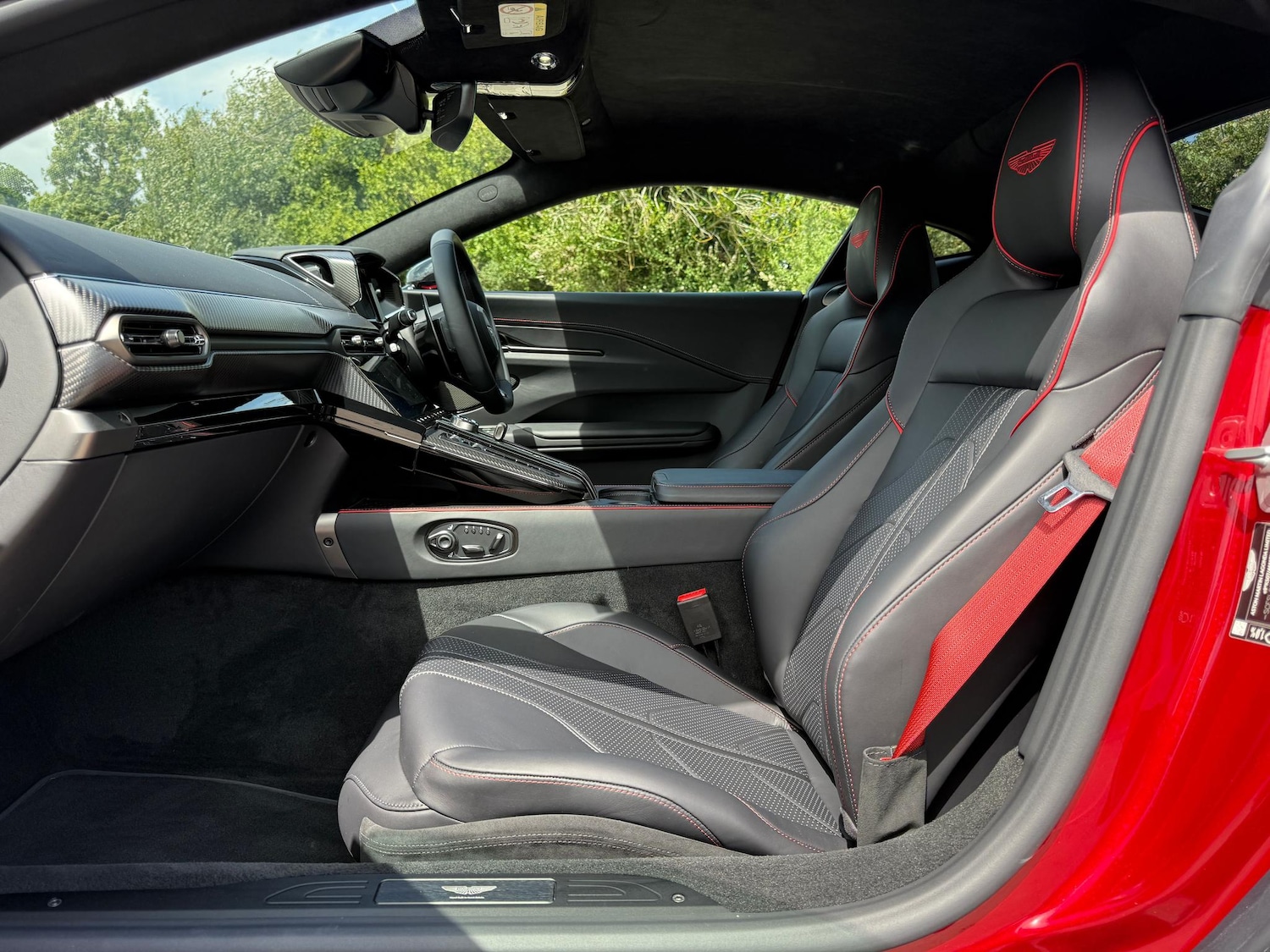 Used Aston Martin Vantage 2025 for sale - 76152230: Photo 22