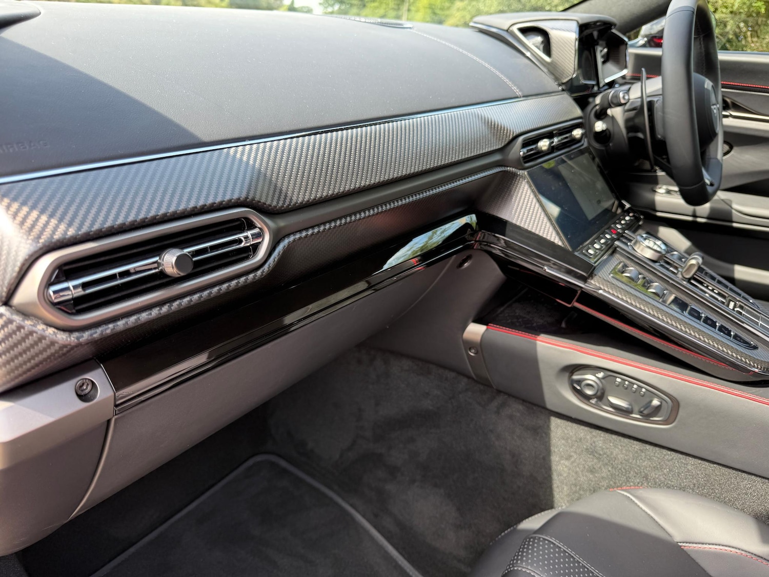 Used Aston Martin Vantage 2025 for sale - 76152230: Photo 23