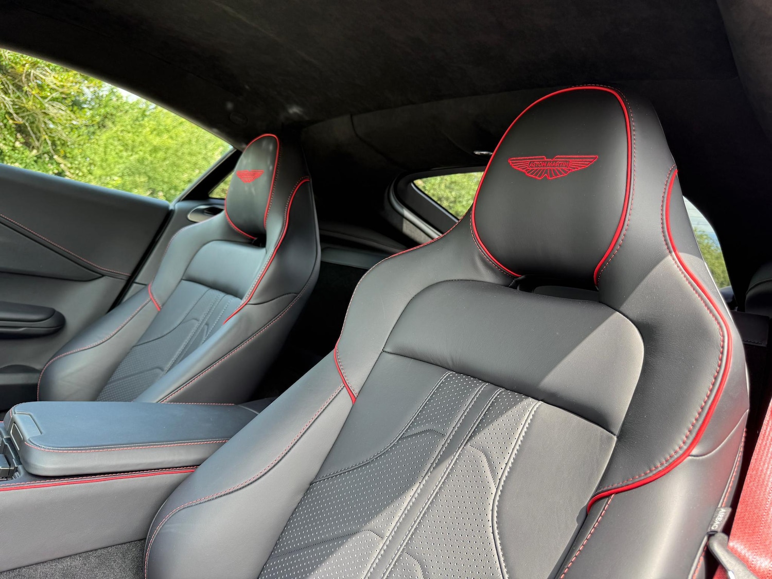 Used Aston Martin Vantage 2025 for sale - 76152230: Photo 24