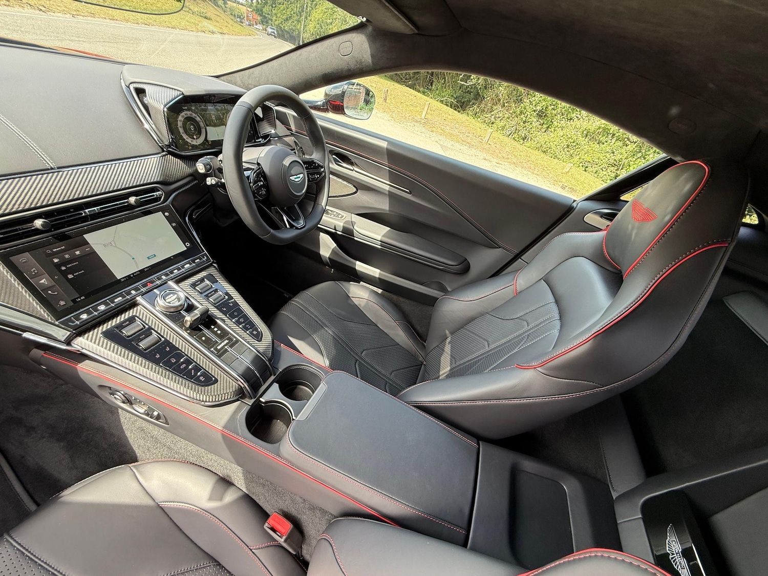 Used Aston Martin Vantage 2025 for sale - 76152230: Photo 26