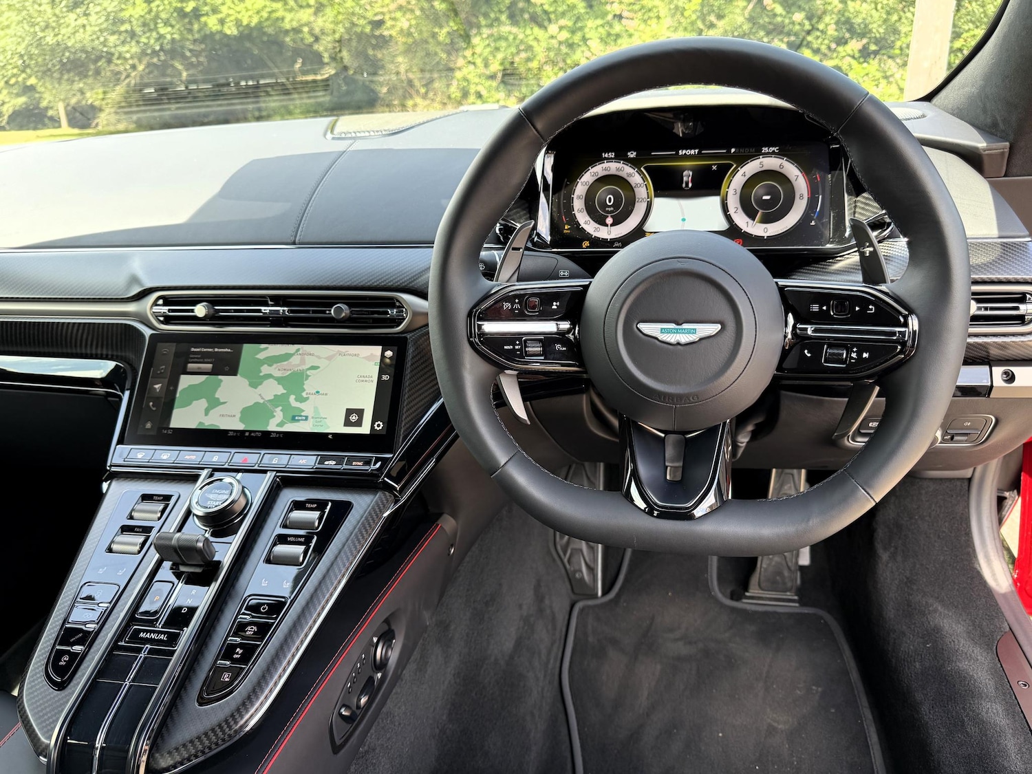 Used Aston Martin Vantage 2025 for sale - 76152230: Photo 35