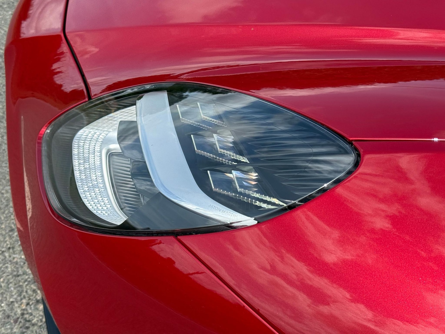 Used Aston Martin Vantage 2025 for sale - 76152230: Photo 8