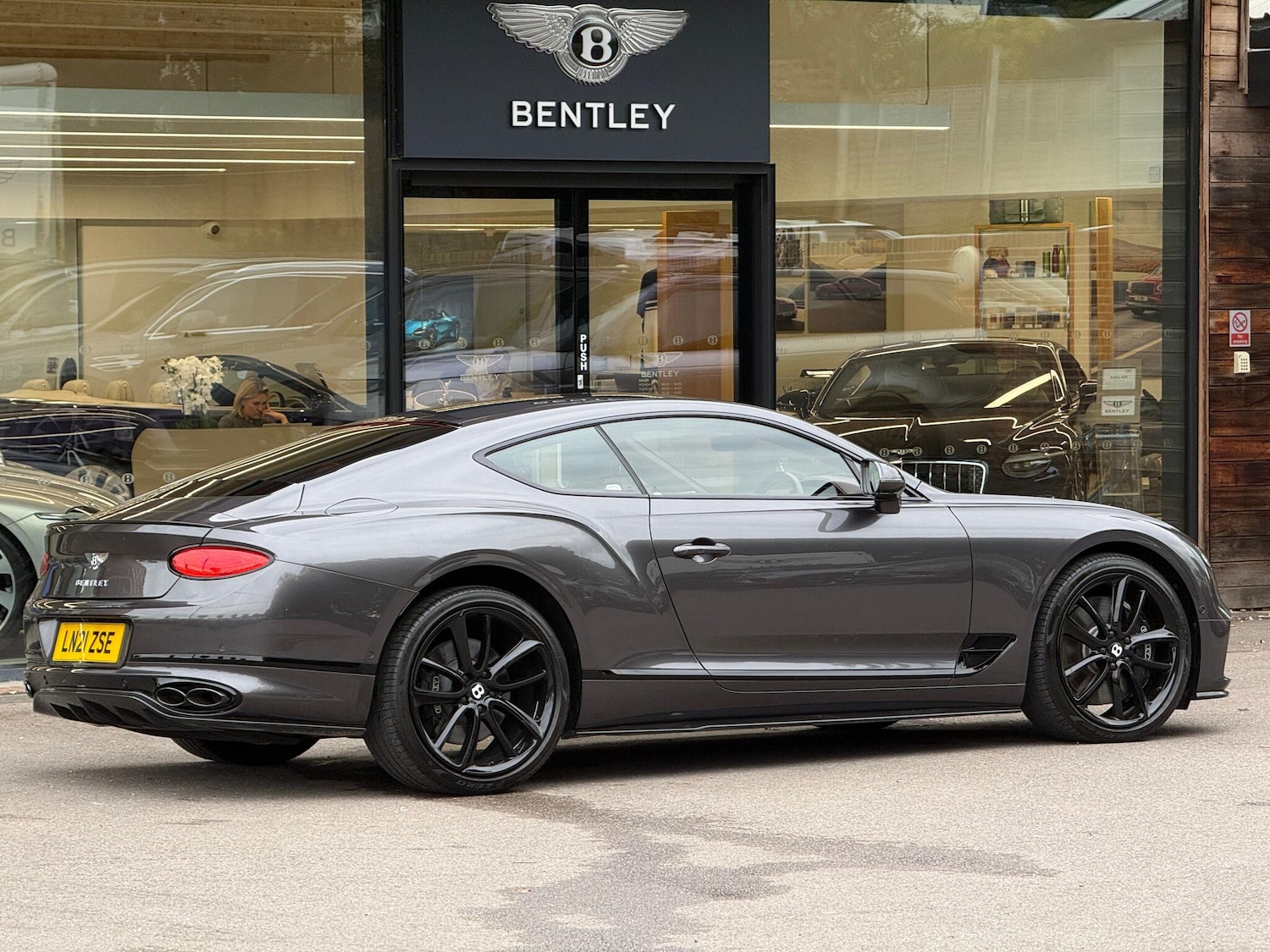 Used Bentley Continental 2021 for sale - 76360985: Photo 10