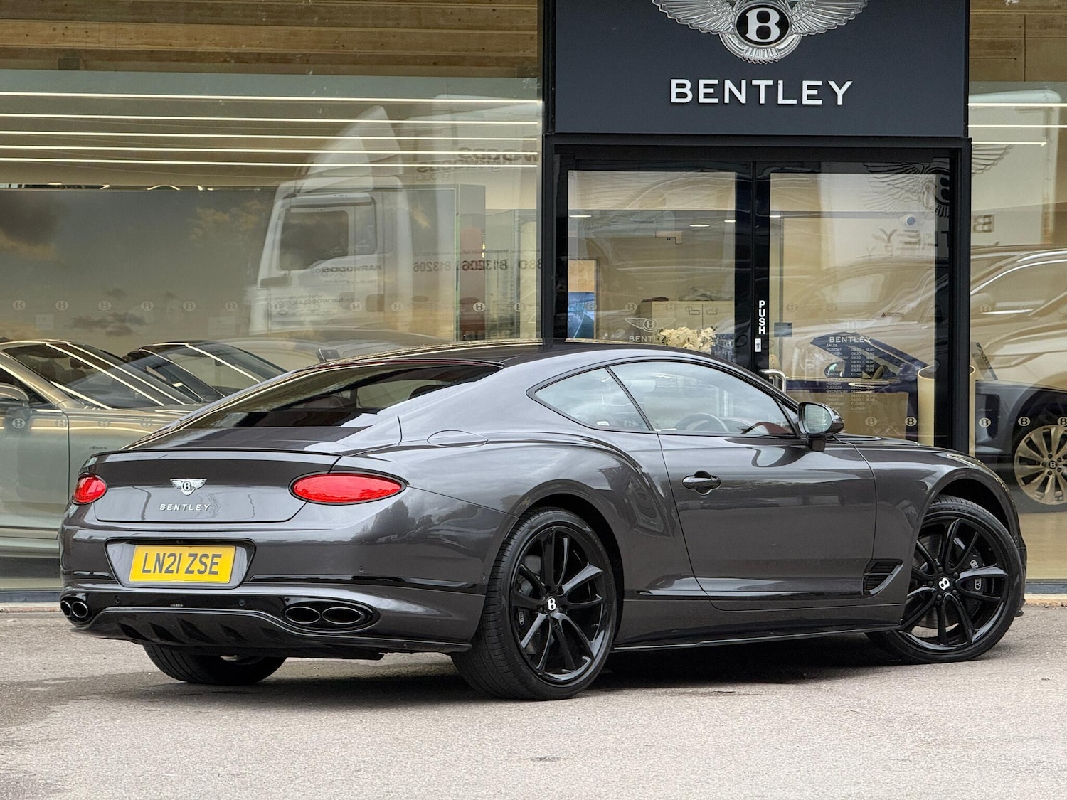 Used Bentley Continental 2021 for sale - 76360985: Photo 3
