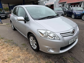 Used Toyota Auris 2012 for sale - 79553261: Photo