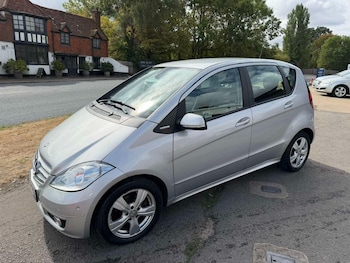 Used Mercedes-Benz A-Class 2012 for sale - 79602352: Photo