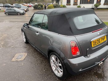 Used MINI Convertible 2006 for sale - 78260932: Photo
