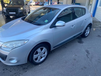 Used Renault Megane 2010 for sale - 78384267: Photo