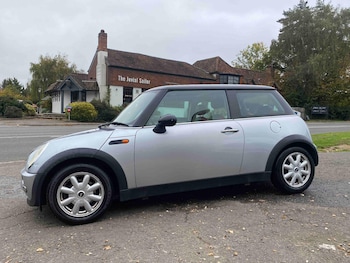 Used MINI Hatch 2002 for sale - 78250635: Photo