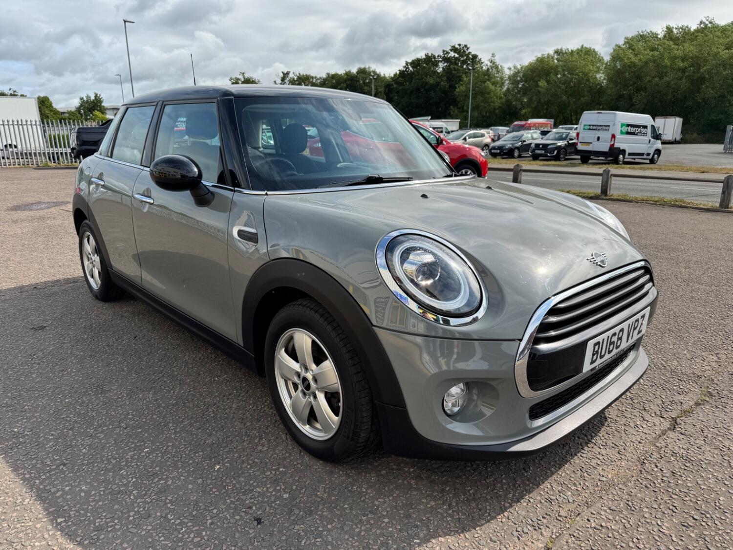 Used MINI Hatch 2018 for sale - 76181090: Photo 1