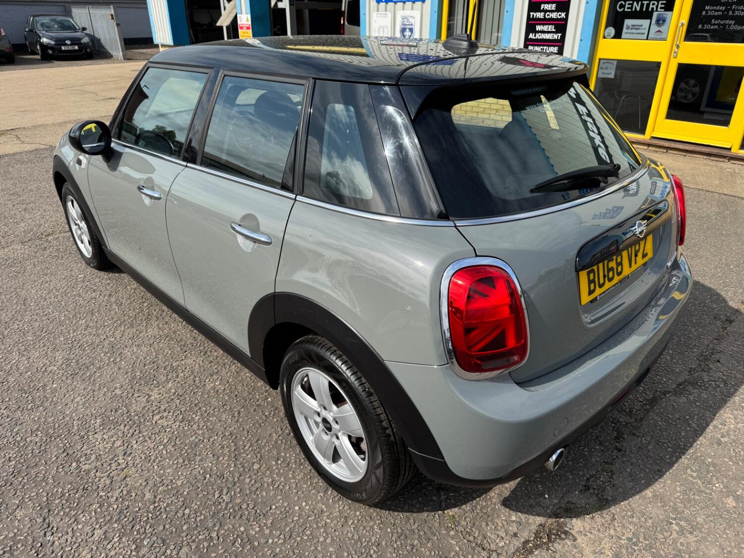 Used MINI Hatch 2018 for sale - 76181090: Photo 5