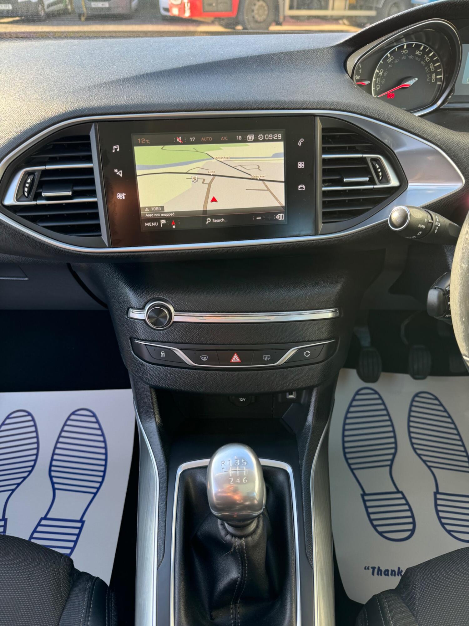 Used Peugeot 308 2018 for sale - 76181092: Photo 17