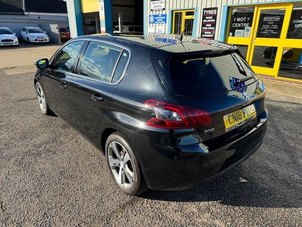 Used Peugeot 308 2018 for sale - 76181092: Photo 5