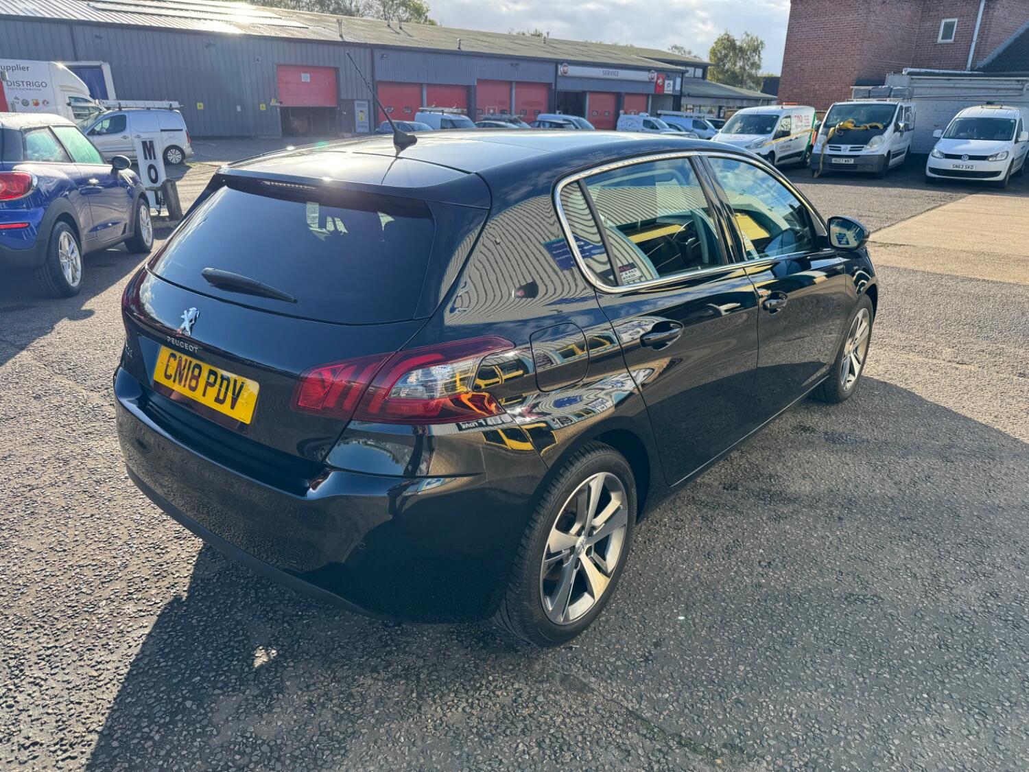 Used Peugeot 308 2018 for sale - 76181092: Photo 7