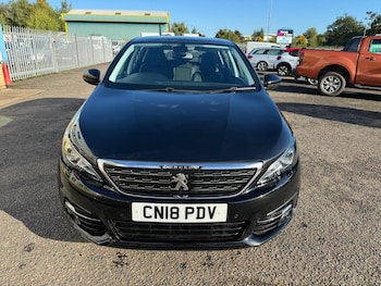 Used Peugeot 308 2018 for sale - 76793619: Photo