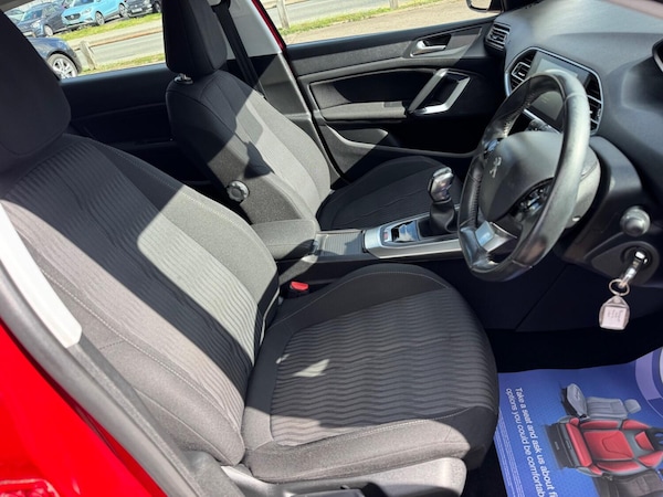 Used Peugeot 308 2014 for sale - 76181084: Photo 10